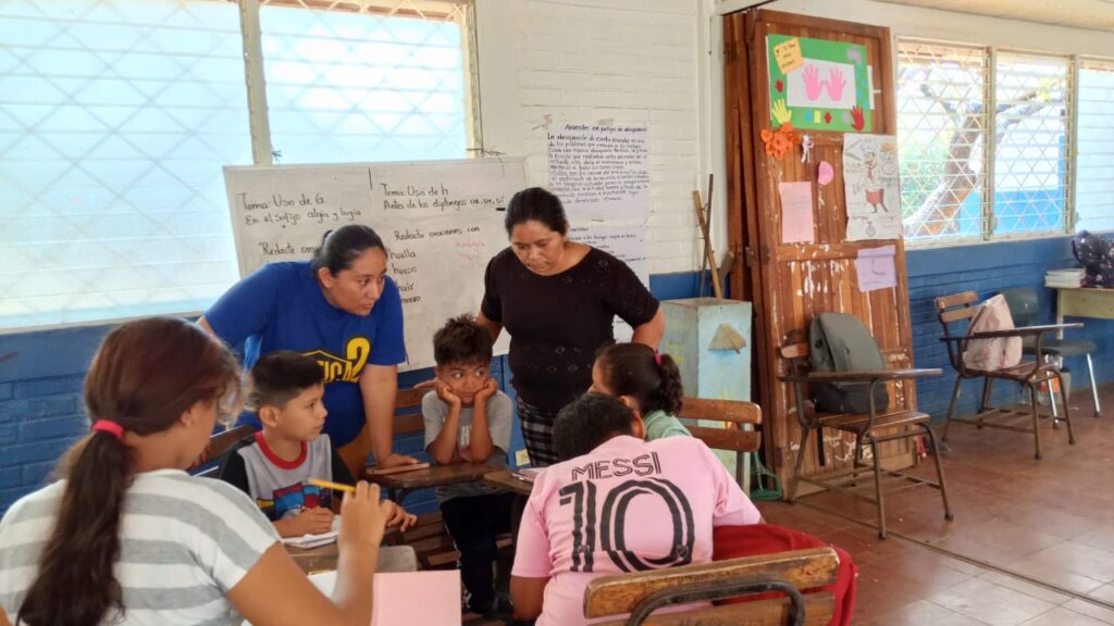 Actividades  en las escuelas del proyecto Hermanamiento Escolar